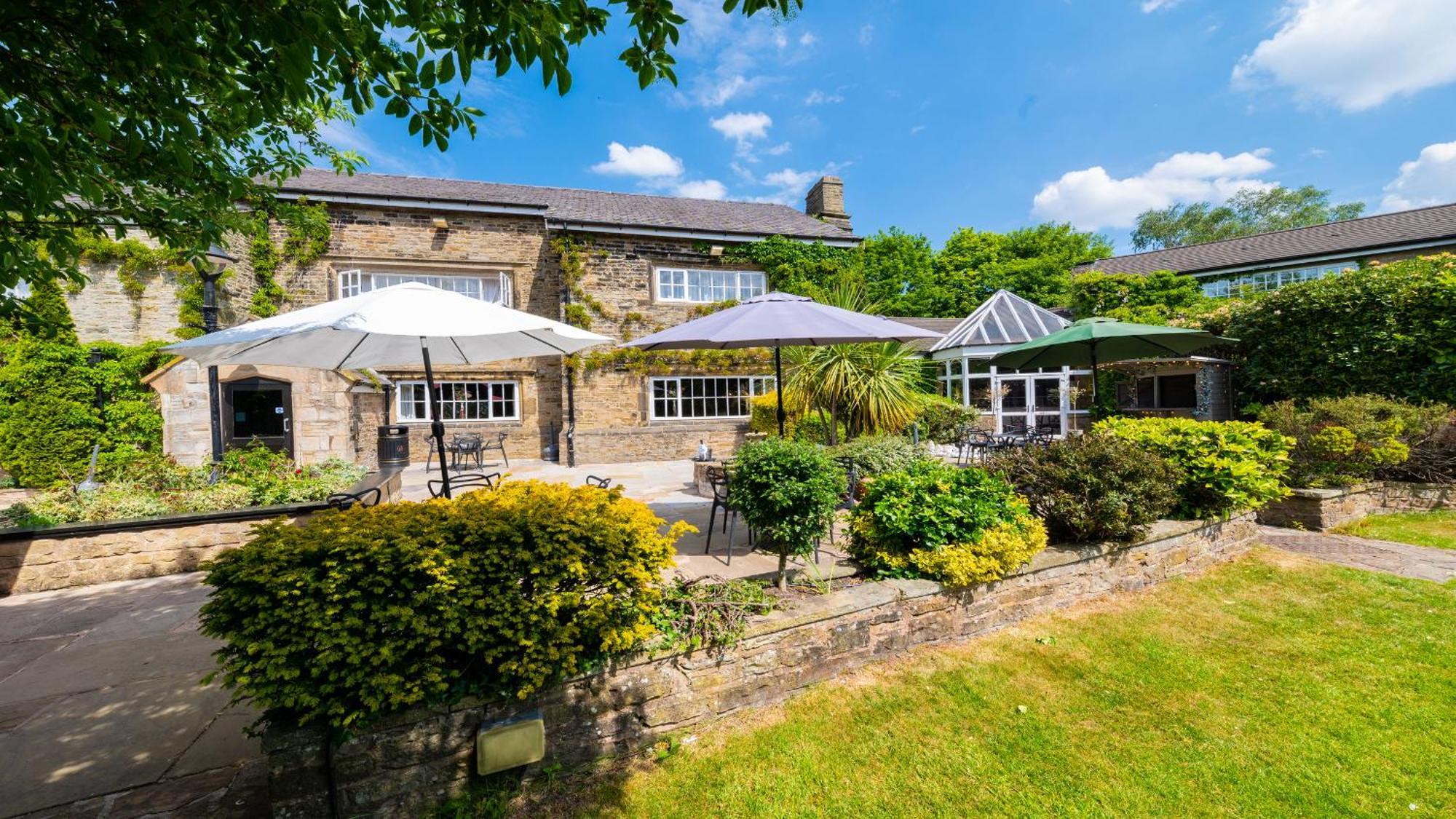 Best Western Plus Lancashire Manor Hotel Skelmersdale Exterior foto